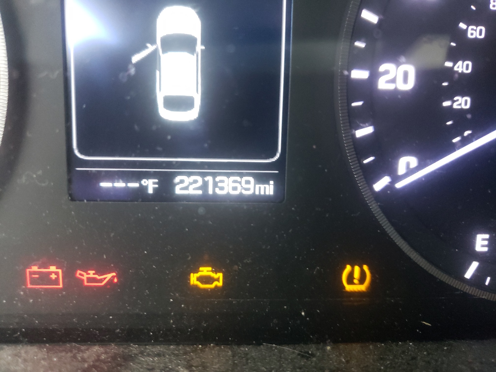 Photo 8 from auction – 2017 HYUNDAI SONATA SE with VIN 5NPE24AF2HH476016