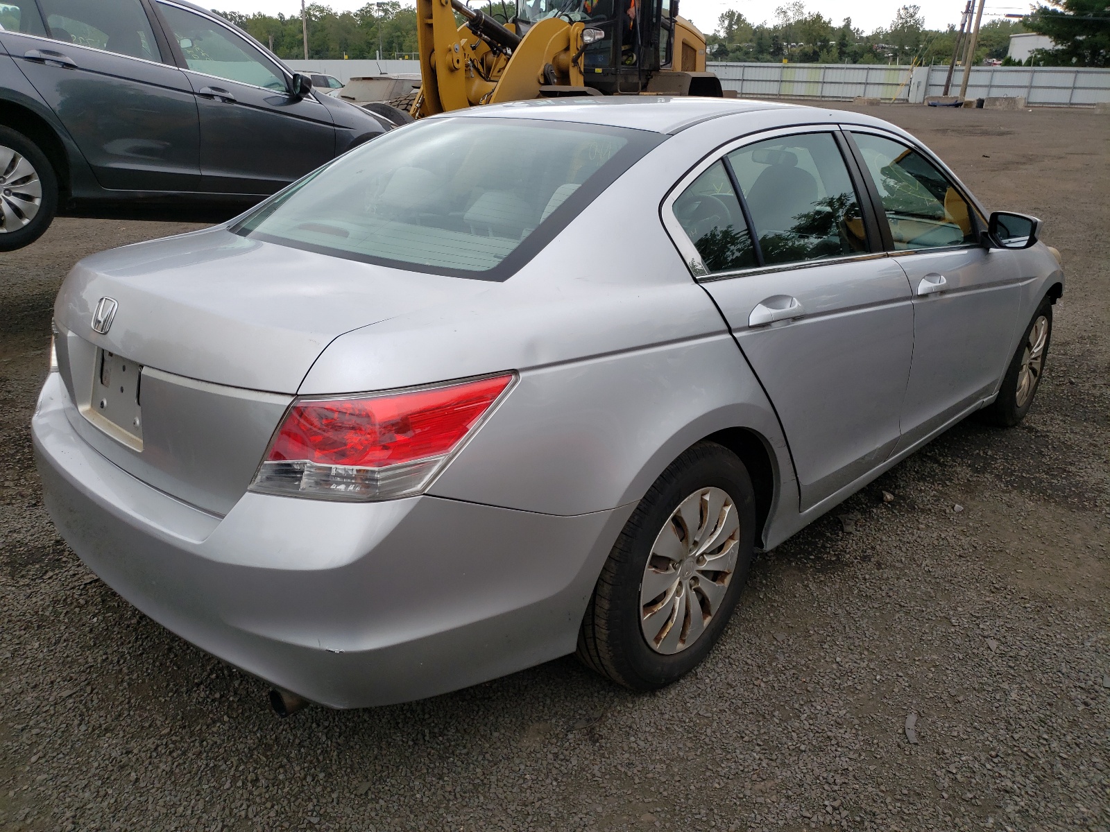 Photo 4 from auction – 2010 HONDA ACCORD LX with VIN 1HGCP2F35AA058575