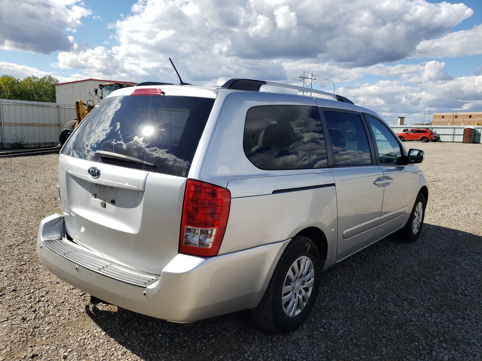 Photo 4 from auction – 2012 KIA SEDONA LX with VIN KNDMG4C79C6441043