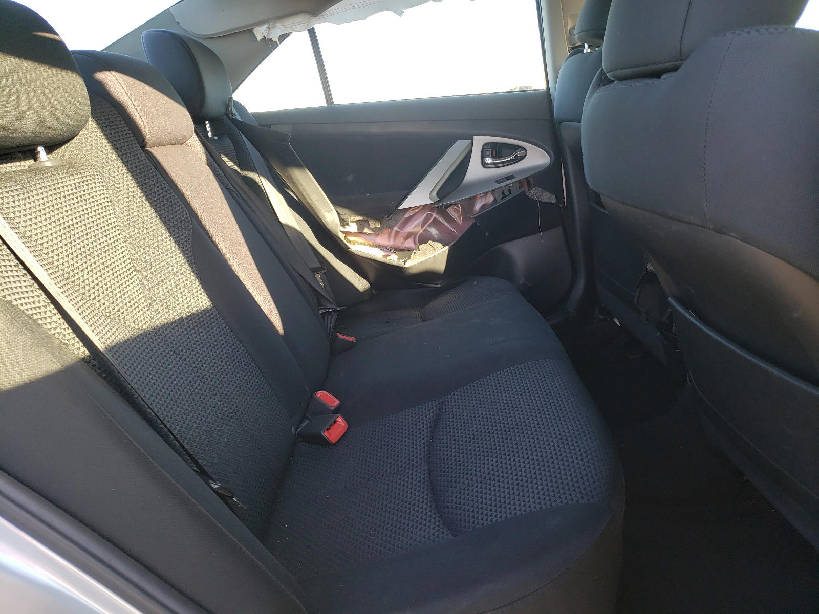 Photo 6 from auction – 2011 TOYOTA CAMRY BASE with VIN 4T1BF3EK6BU736015