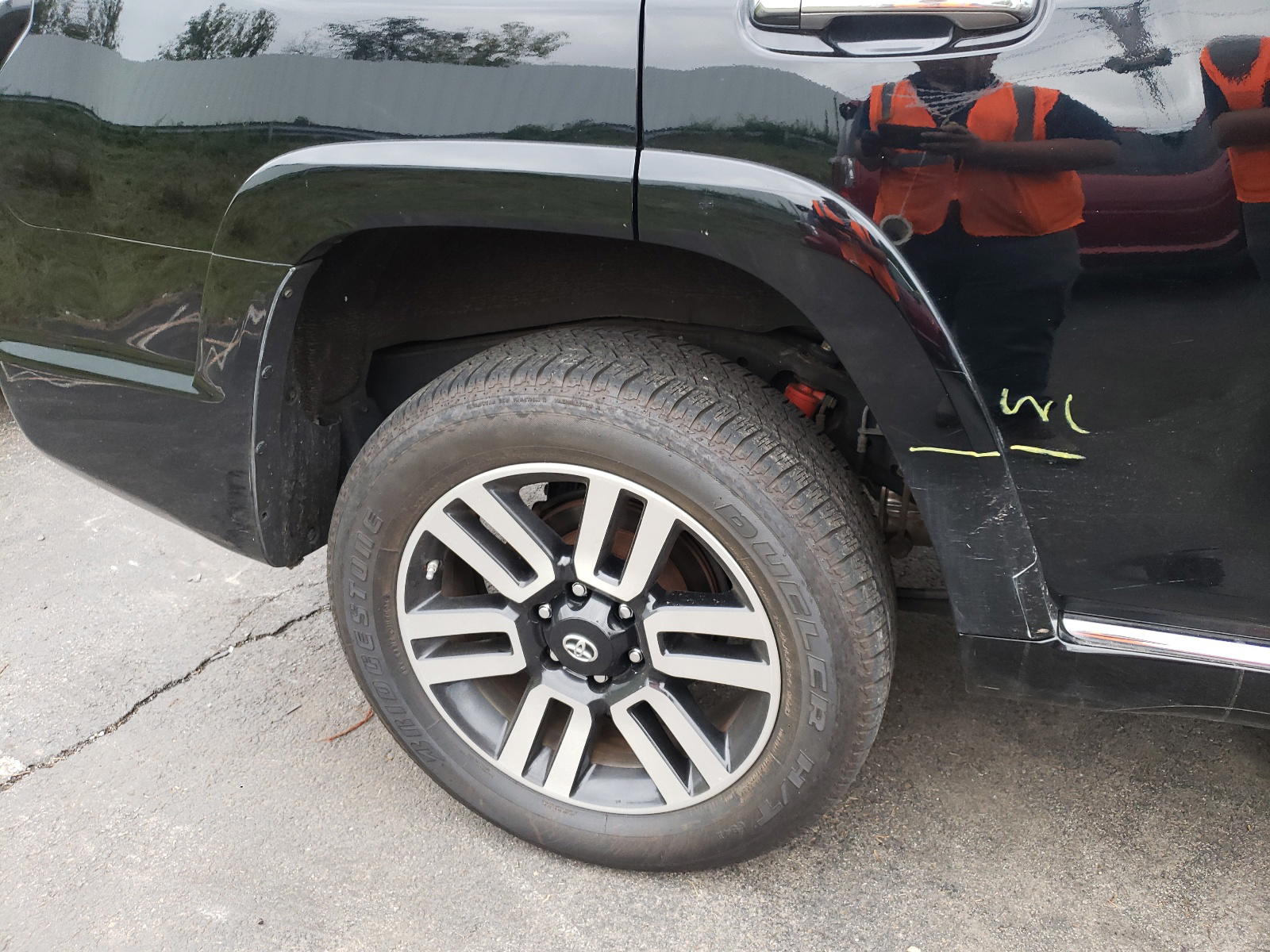 Photo 9 from auction – 2015 TOYOTA 4RUNNER SR with VIN JTEBU5JR7F5240211