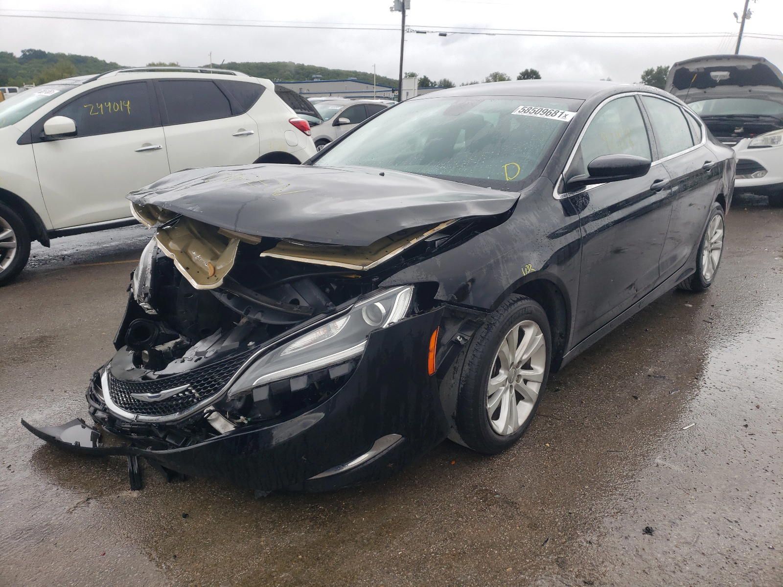 Photo 2 from auction – 2016 CHRYSLER 200 LIMITE with VIN 1C3CCCAB5GN164495