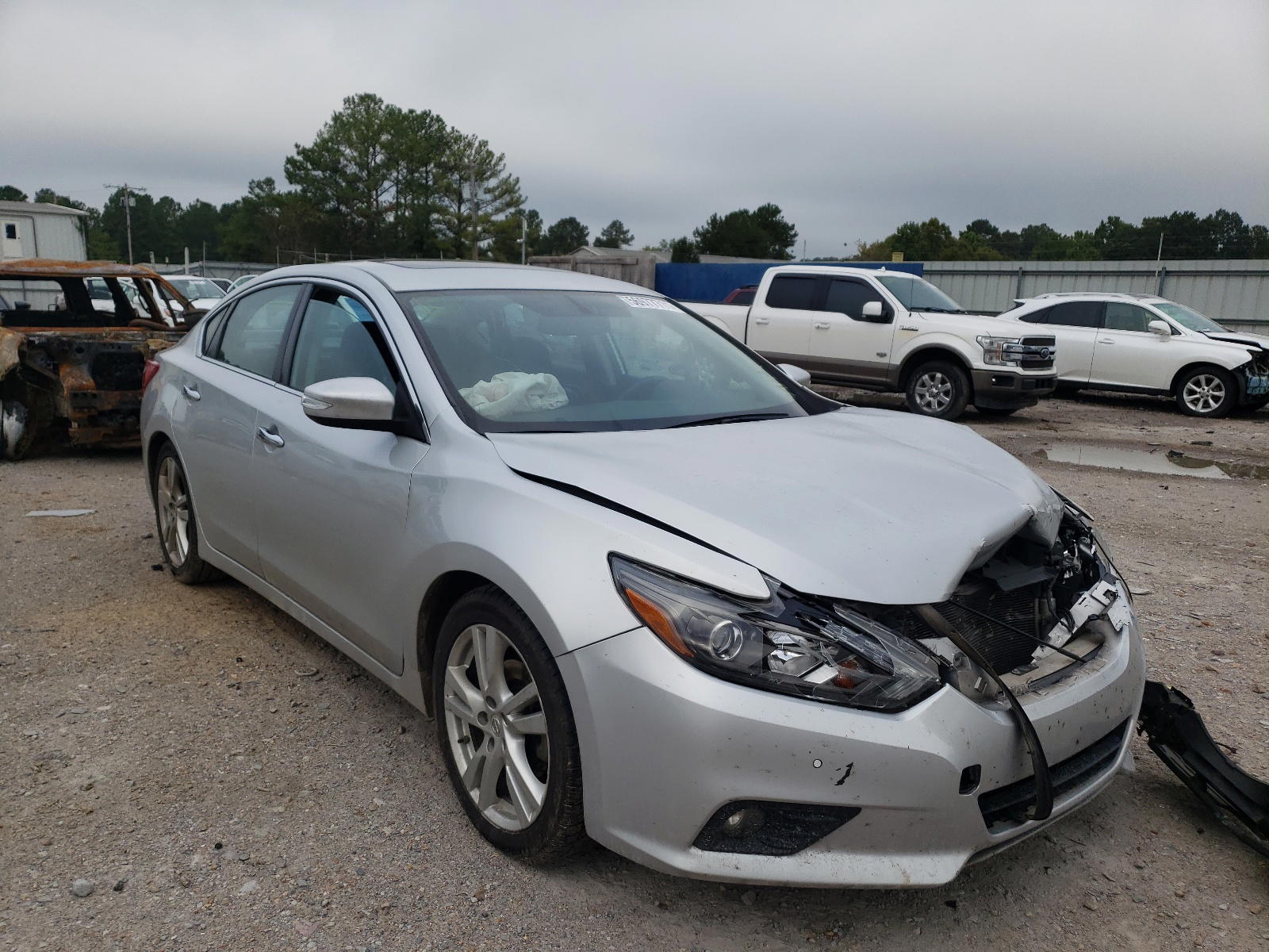 NISSAN ALTIMA 3.5 2017 with VIN 1N4BL3AP9HC192726 - Photo from auction
