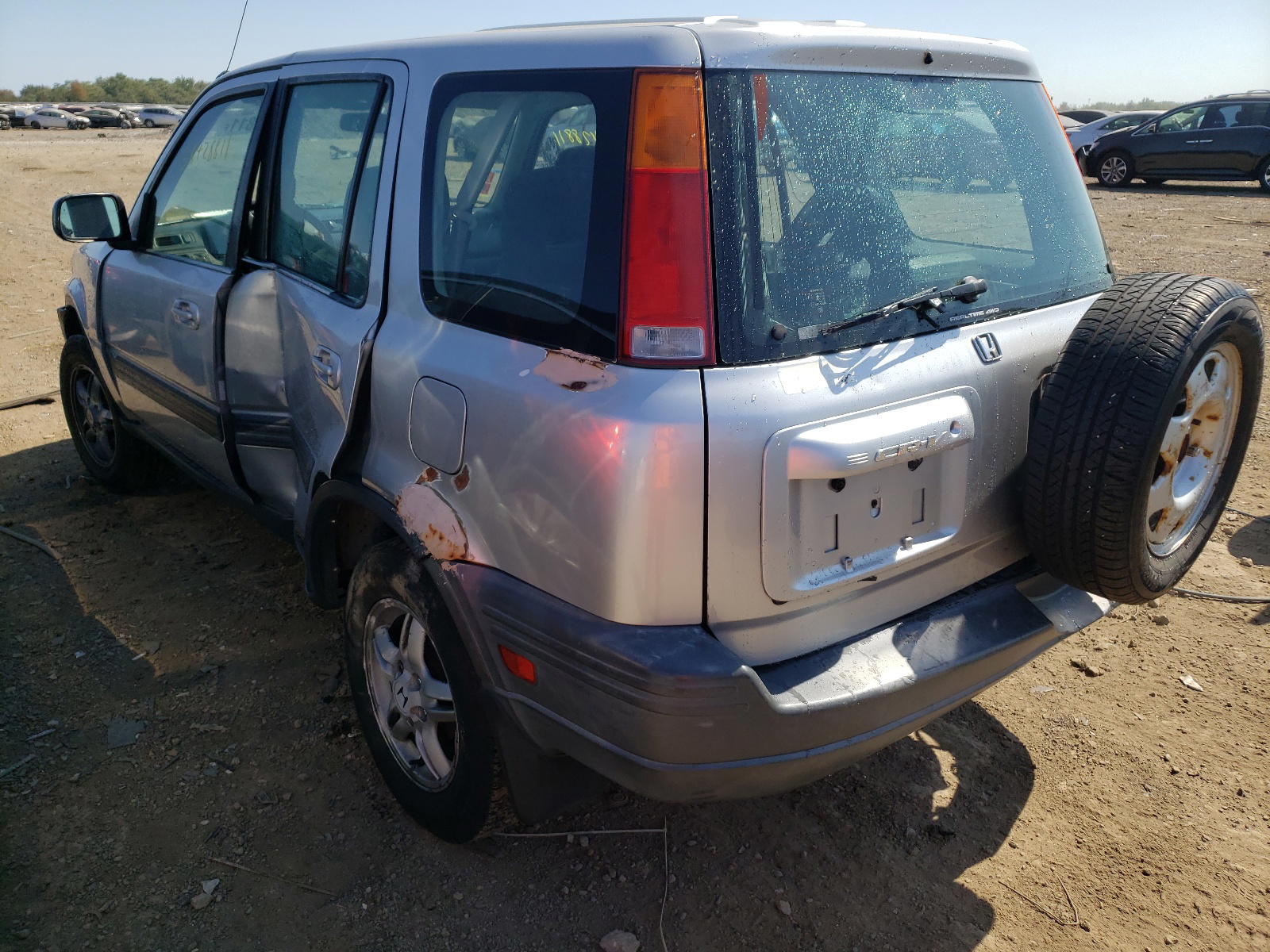 Photo 3 from auction – 2001 HONDA CRV with VIN JHLRD18681S028129