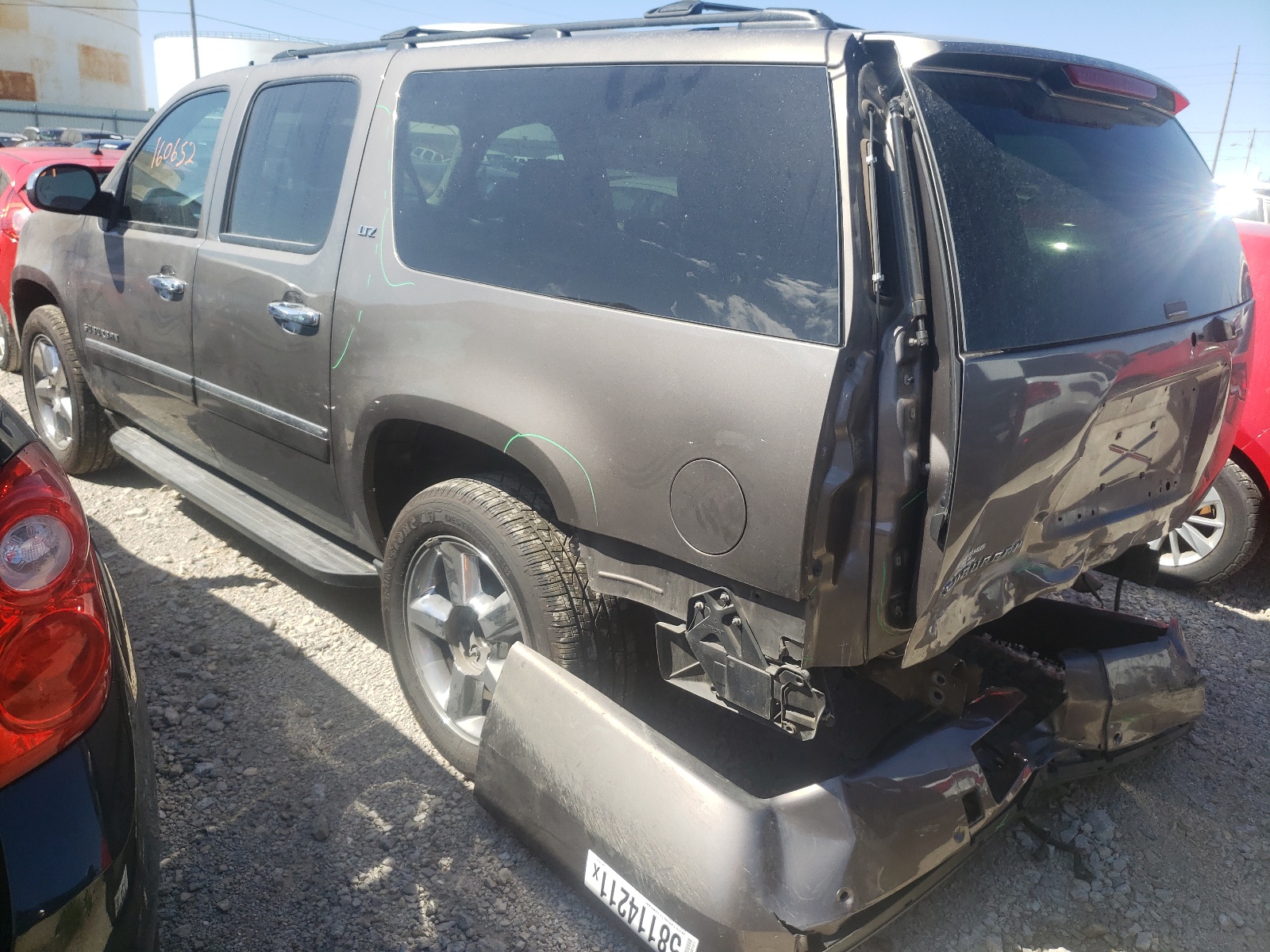 Photo 3 from auction – 2013 CHEVROLET SUBURBAN C with VIN 1GNSCKE01DR195152