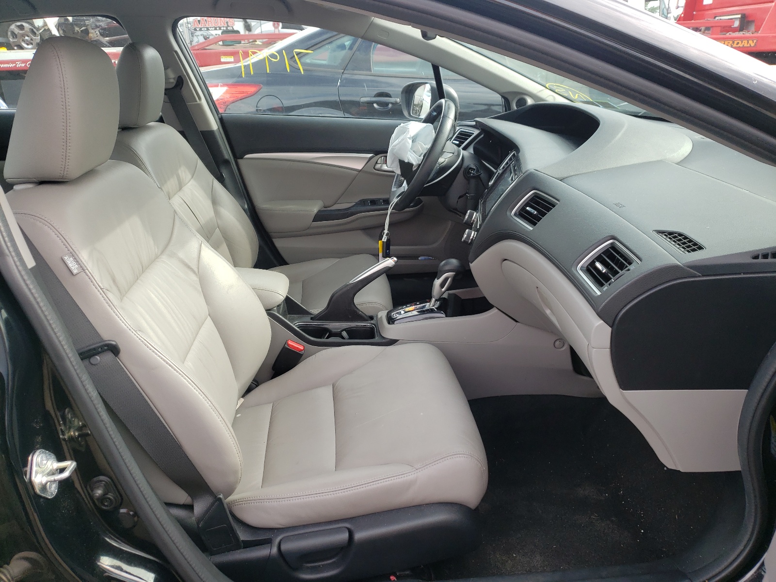 Photo 5 from auction – 2015 HONDA CIVIC HYBR with VIN 19XFB4F3XFE201336