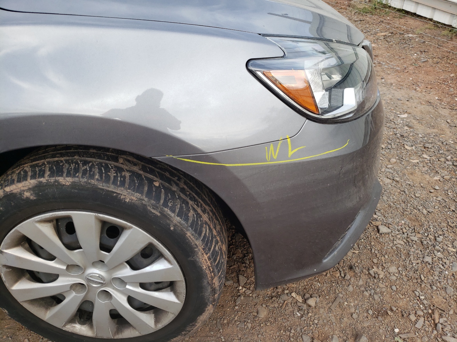 Photo 9 from auction – 2017 NISSAN SENTRA S with VIN 3N1AB7AP1HY380571