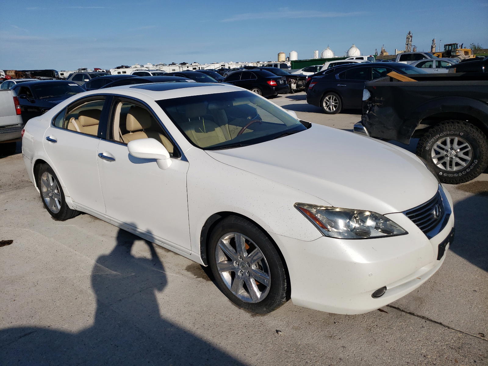 LEXUS ES 350 2009 with VIN JTHBJ46G092296154 - Photo from auction