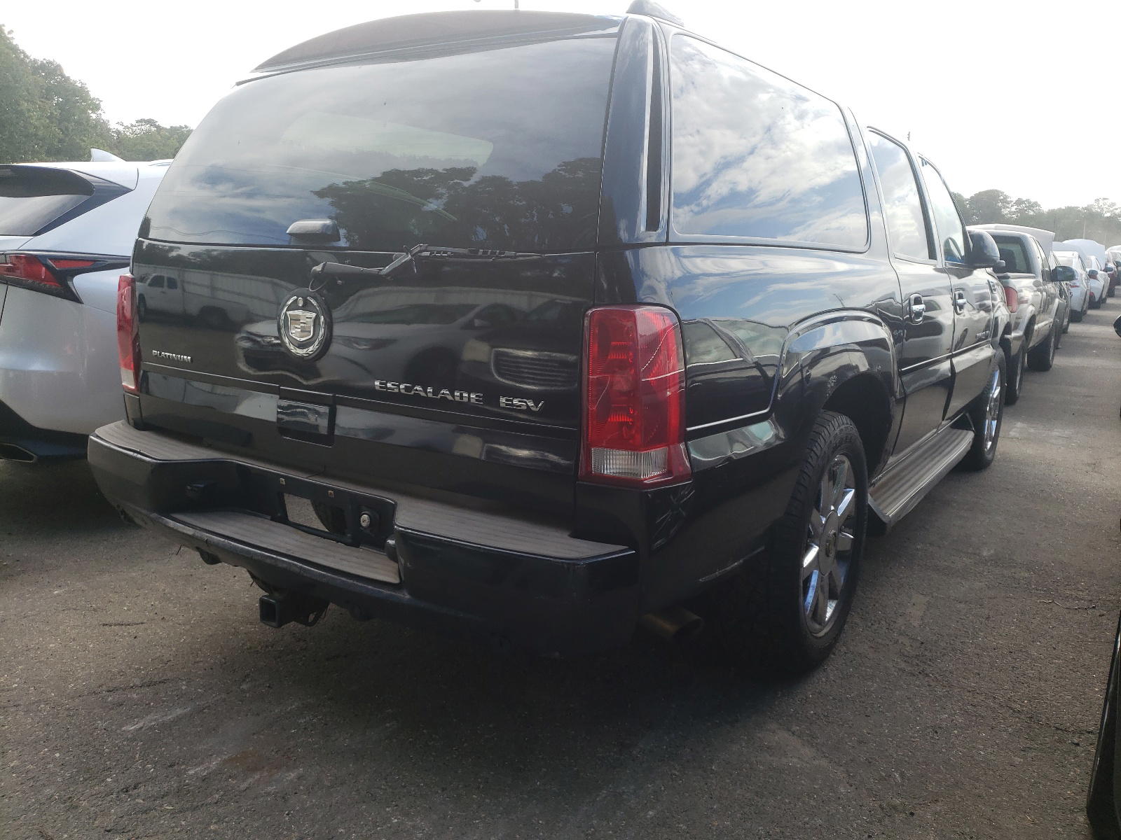 Photo 4 from auction – 2006 CADILLAC ESCALADE E with VIN 3GYFK66N86G126776