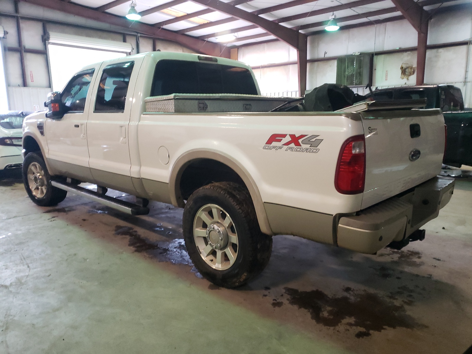 Photo 3 from auction – 2010 FORD F250 SUPER with VIN 1FTSW2BR0AEB42092