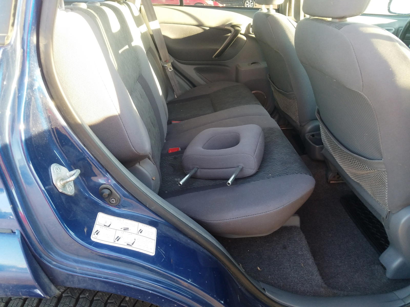 Photo 6 from auction – 2001 TOYOTA RAV4 with VIN JTEHH20V416002217