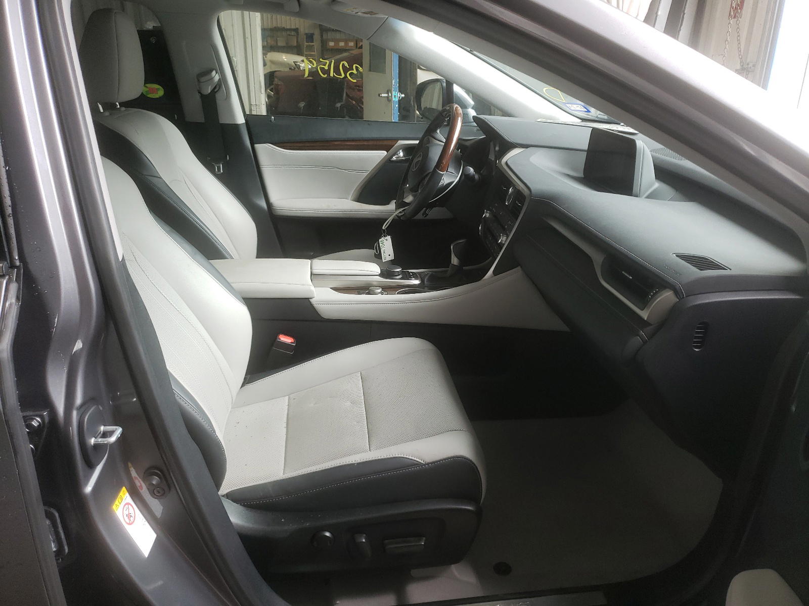 Photo 5 from auction – 2019 LEXUS RX 350 BAS with VIN 2T2ZZMCA9KC147074