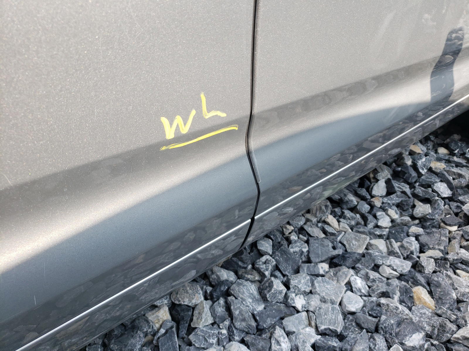 Photo 9 from auction – 2018 TOYOTA HIGHLANDER with VIN 5TDBZRFH9JS809611