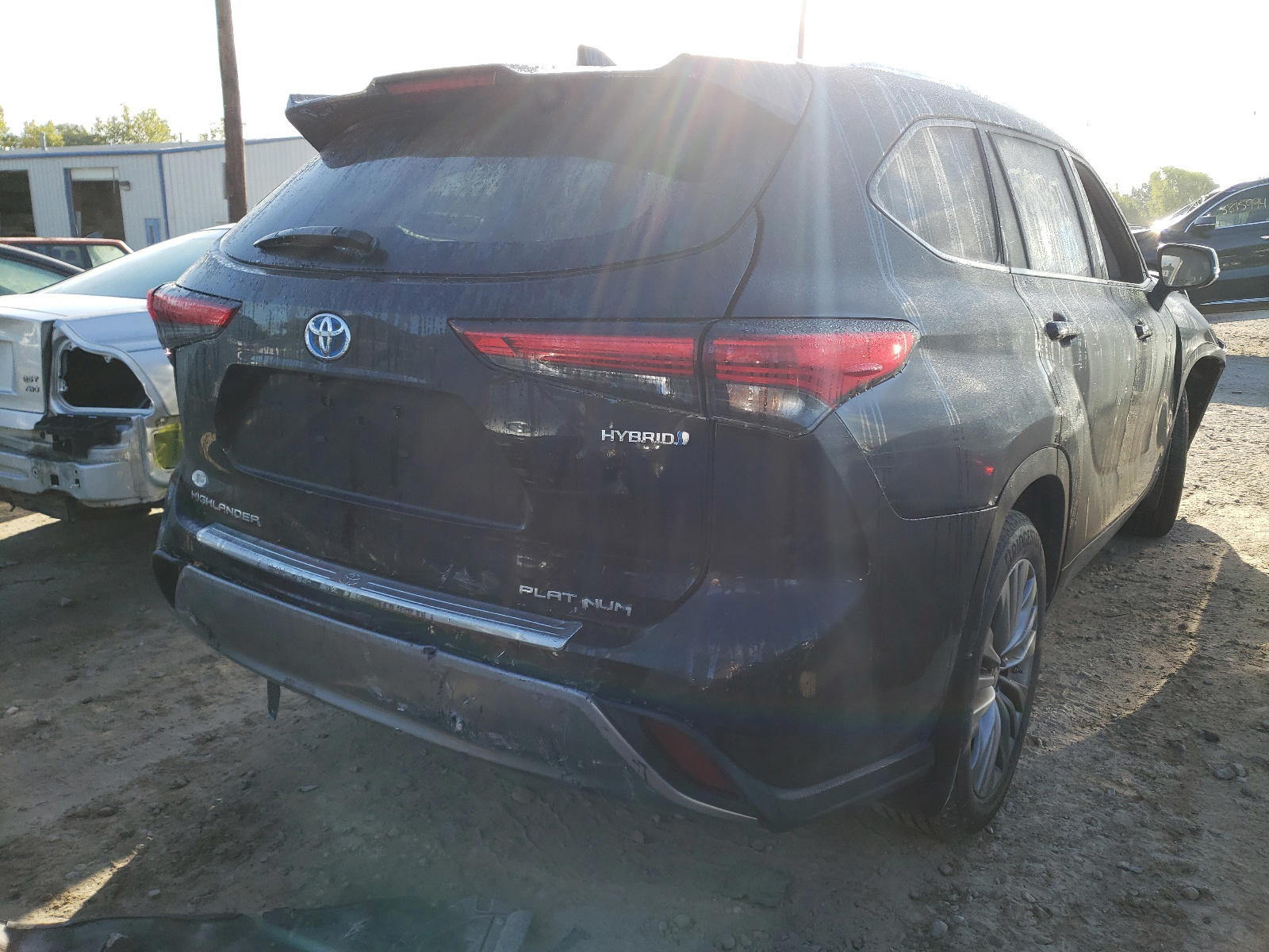 Photo 4 from auction – 2021 TOYOTA HIGHLANDER with VIN 5TDEBRCH1MS051225