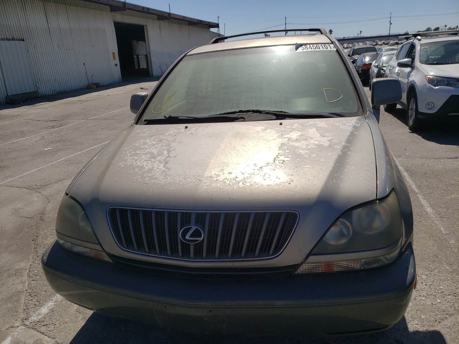 Photo 9 from auction – 2000 LEXUS RX 300 with VIN JT6GF10U5Y0067184