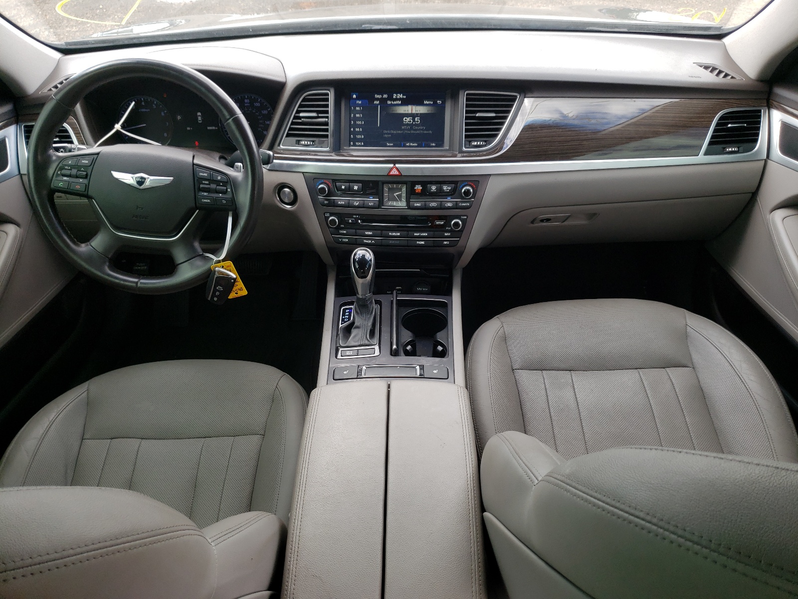 Photo 9 from auction – 2015 HYUNDAI GENESIS 3. with VIN KMHGN4JEXFU083564