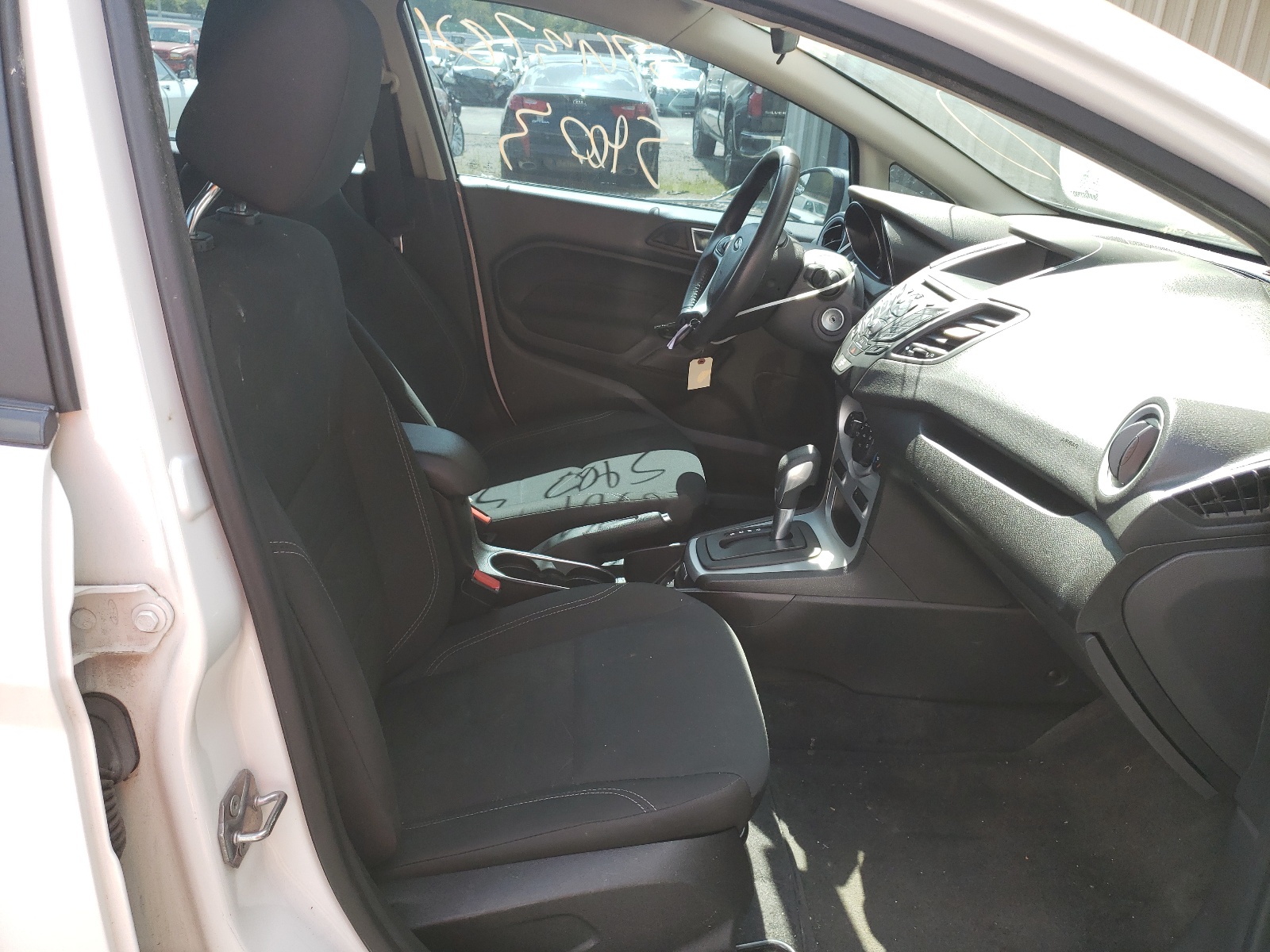 Photo 5 from auction – 2016 FORD FIESTA SE with VIN 3FADP4BJXGM140970