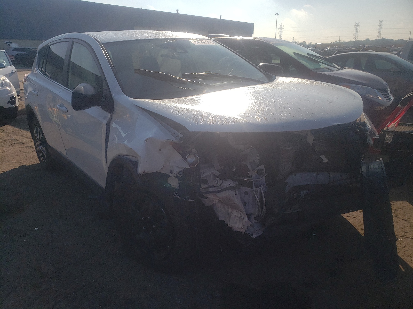 Photo 1 from auction – 2018 TOYOTA RAV4 LE with VIN JTMBFREV8JJ182249