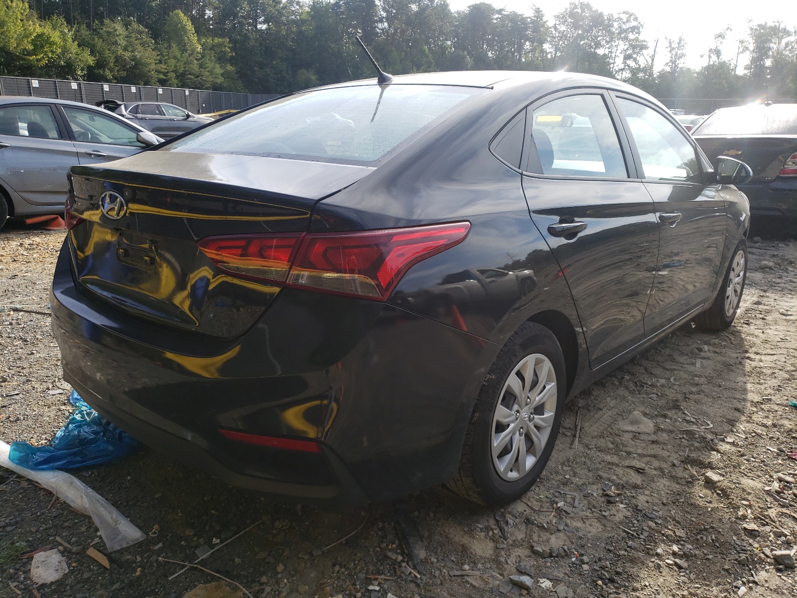 Photo 4 from auction – 2019 HYUNDAI ACCENT SE with VIN 3KPC24A32KE043109