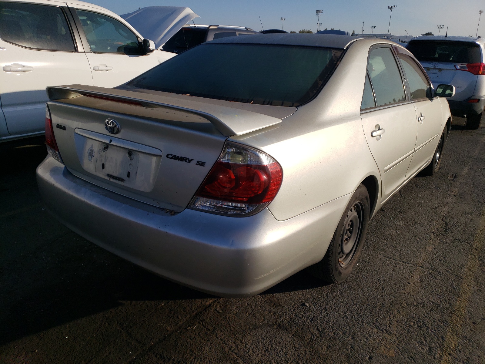 Photo 14 from auction – 2002 TOYOTA CAMRY LE with VIN JTDBE32K620066839