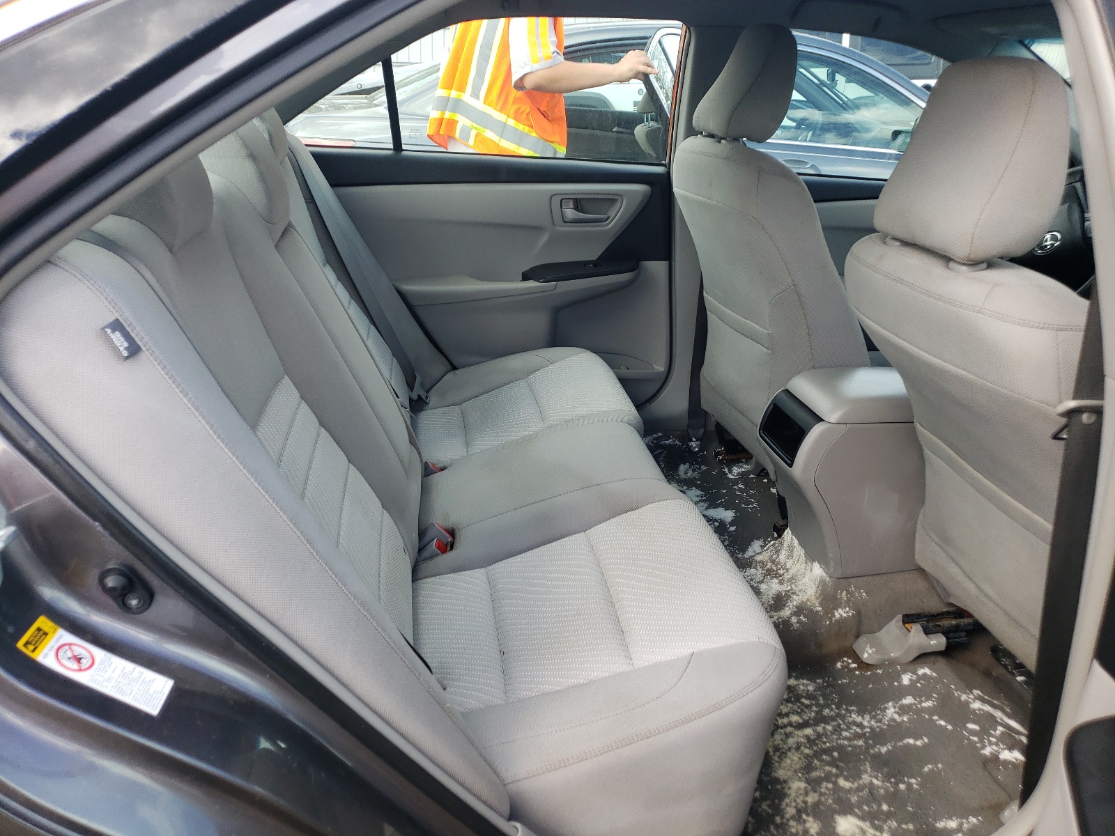 Photo 6 from auction – 2016 TOYOTA CAMRY LE with VIN 4T4BF1FK5GR543998