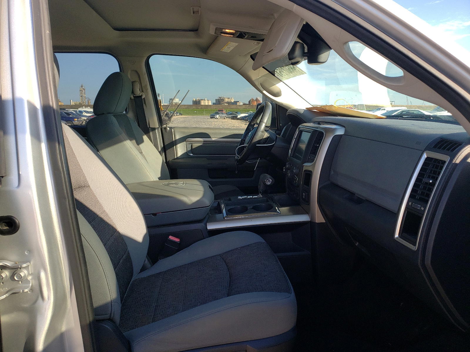 Photo 5 from auction – 2013 RAM 1500 SLT with VIN 1C6RR7LTXDS564591