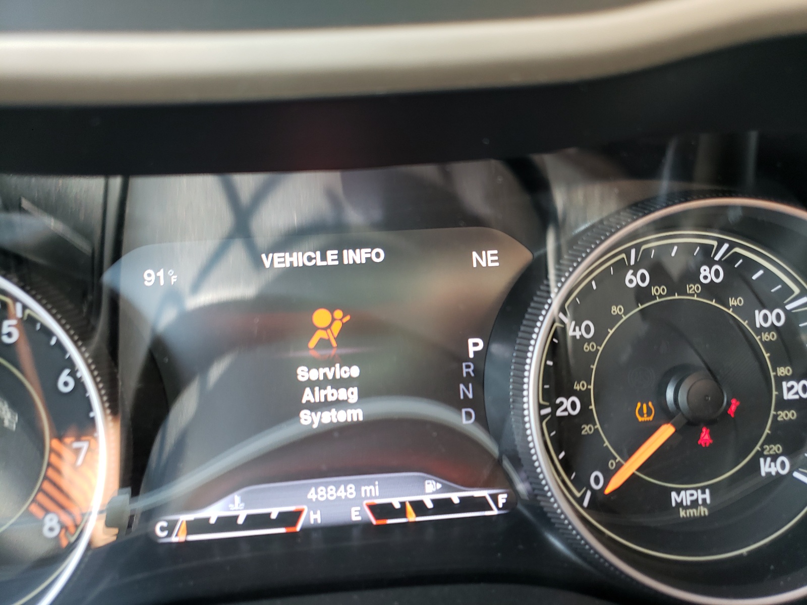 Photo 8 from auction – 2015 JEEP CHEROKEE L with VIN 1C4PJLDS4FW738012