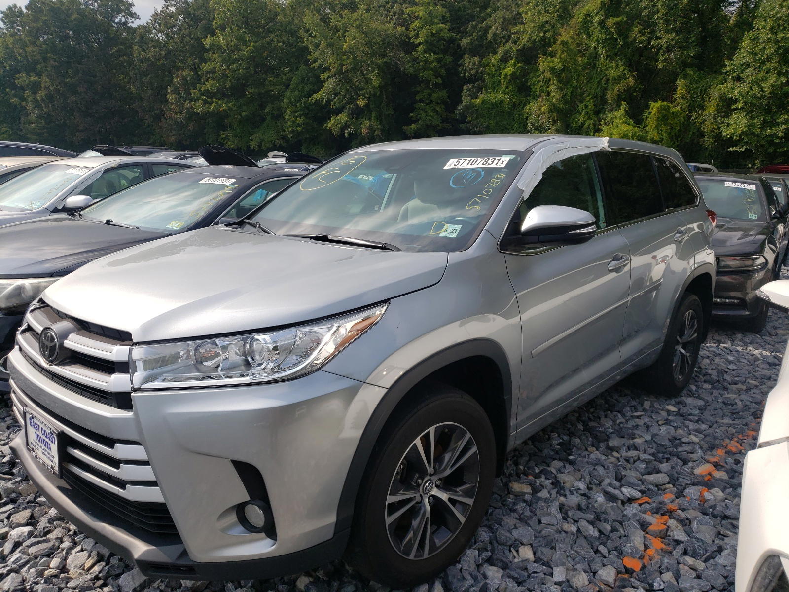 Photo 2 from auction – 2018 TOYOTA HIGHLANDER with VIN 5TDBZRFH9JS809611