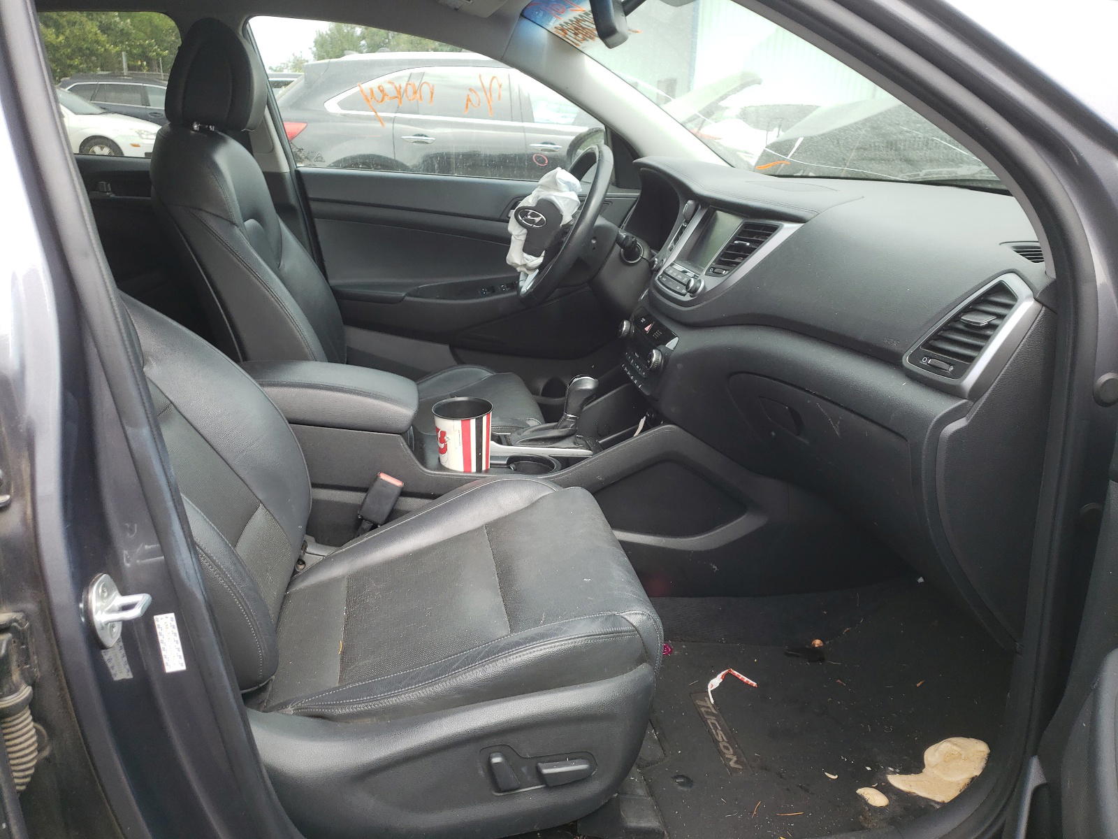 Photo 5 from auction – 2016 HYUNDAI TUCSON LIM with VIN KM8J3CA21GU203524