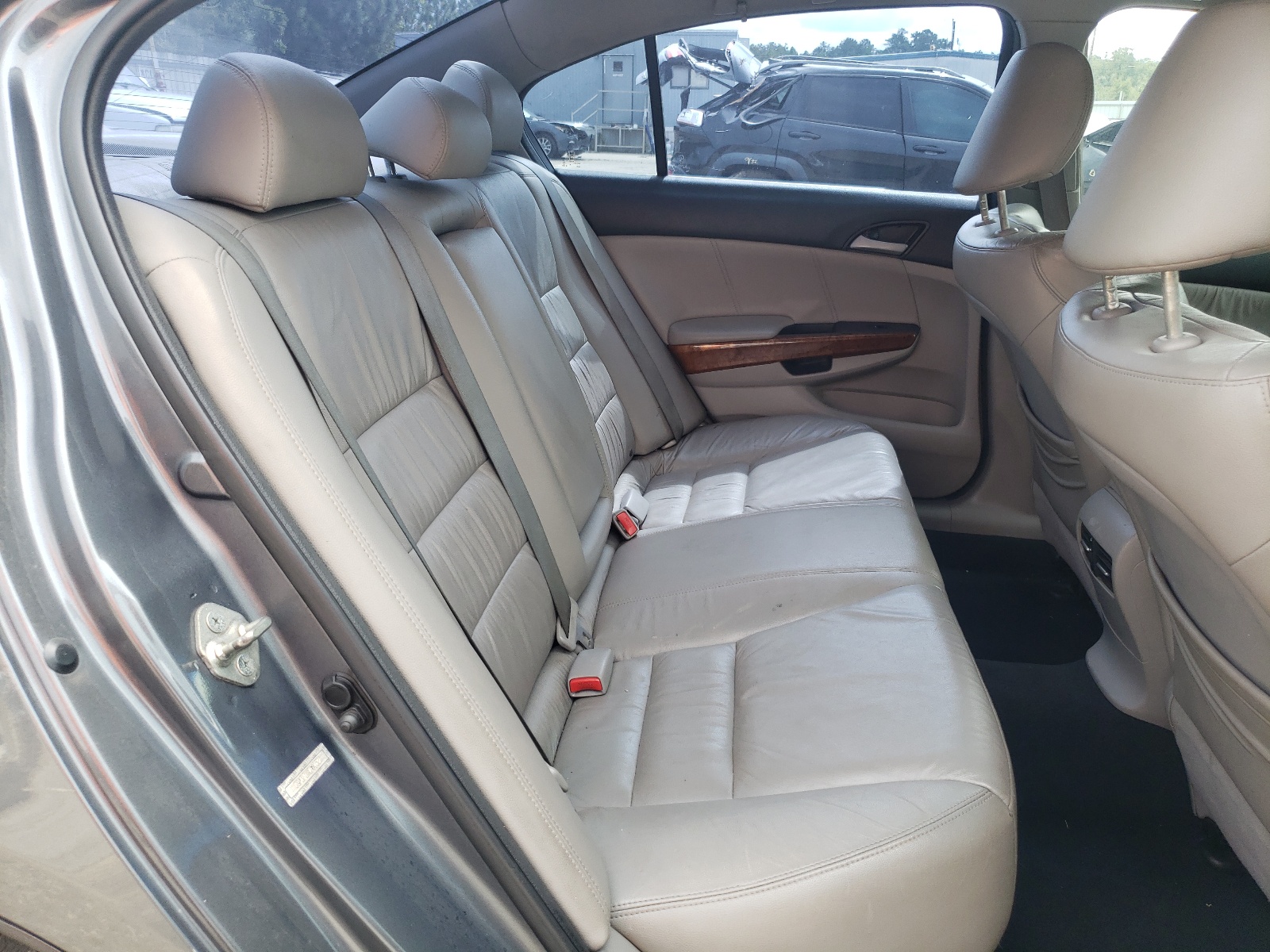 Photo 6 from auction – 2012 HONDA ACCORD EXL with VIN 1HGCP3F88CA005230
