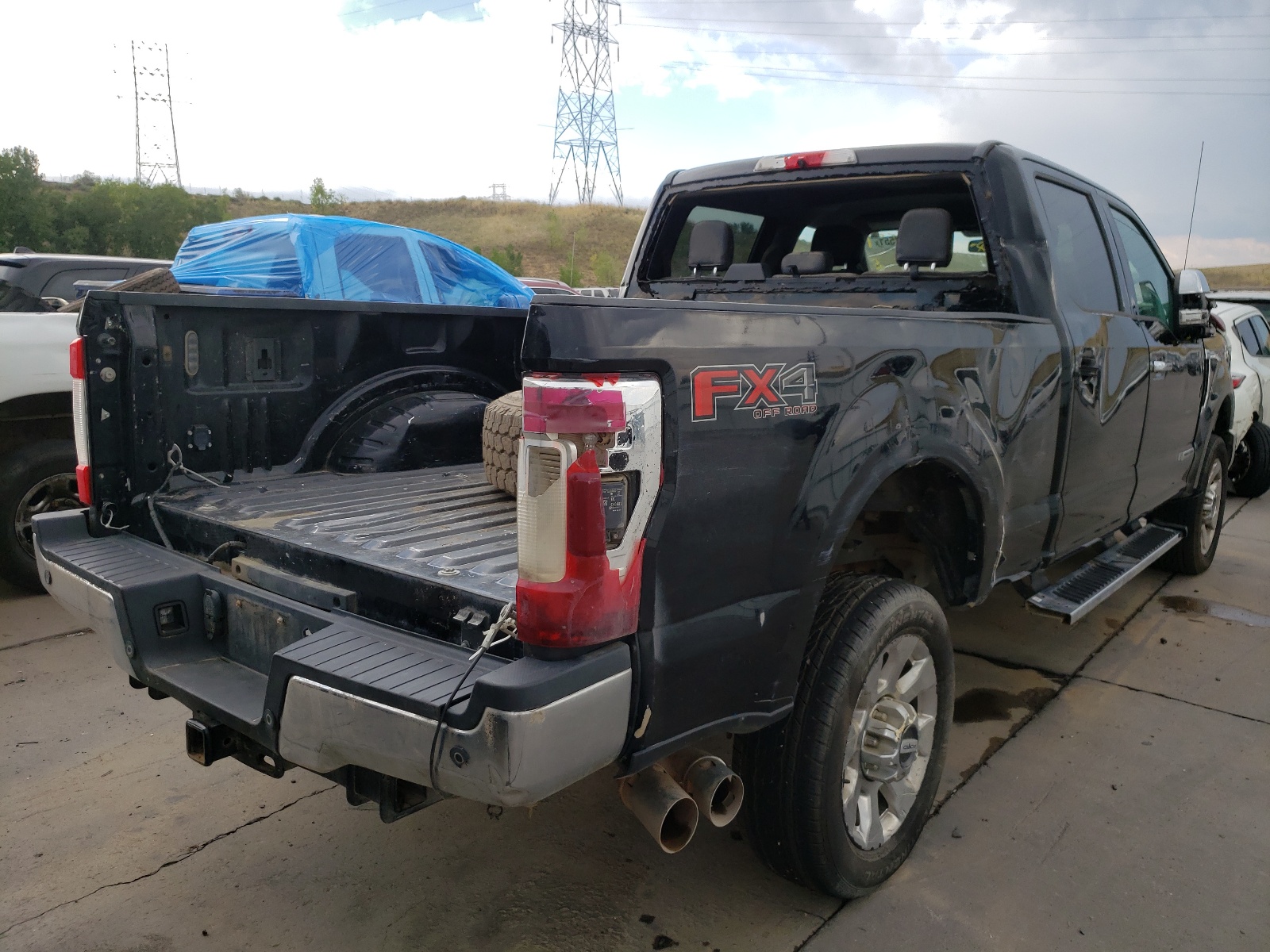 Photo 4 from auction – 2017 FORD F350 SUPER with VIN 1FT8W3BT7HED77837
