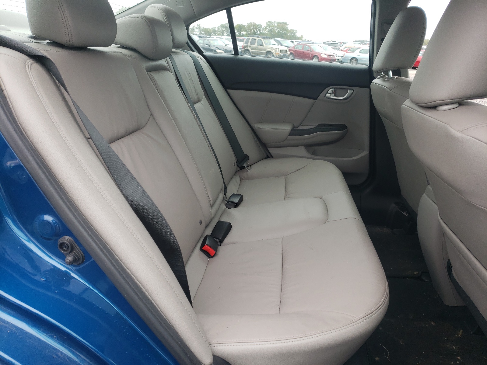 Photo 6 from auction – 2015 HONDA CIVIC EXL with VIN 2HGFB2F93FH504859