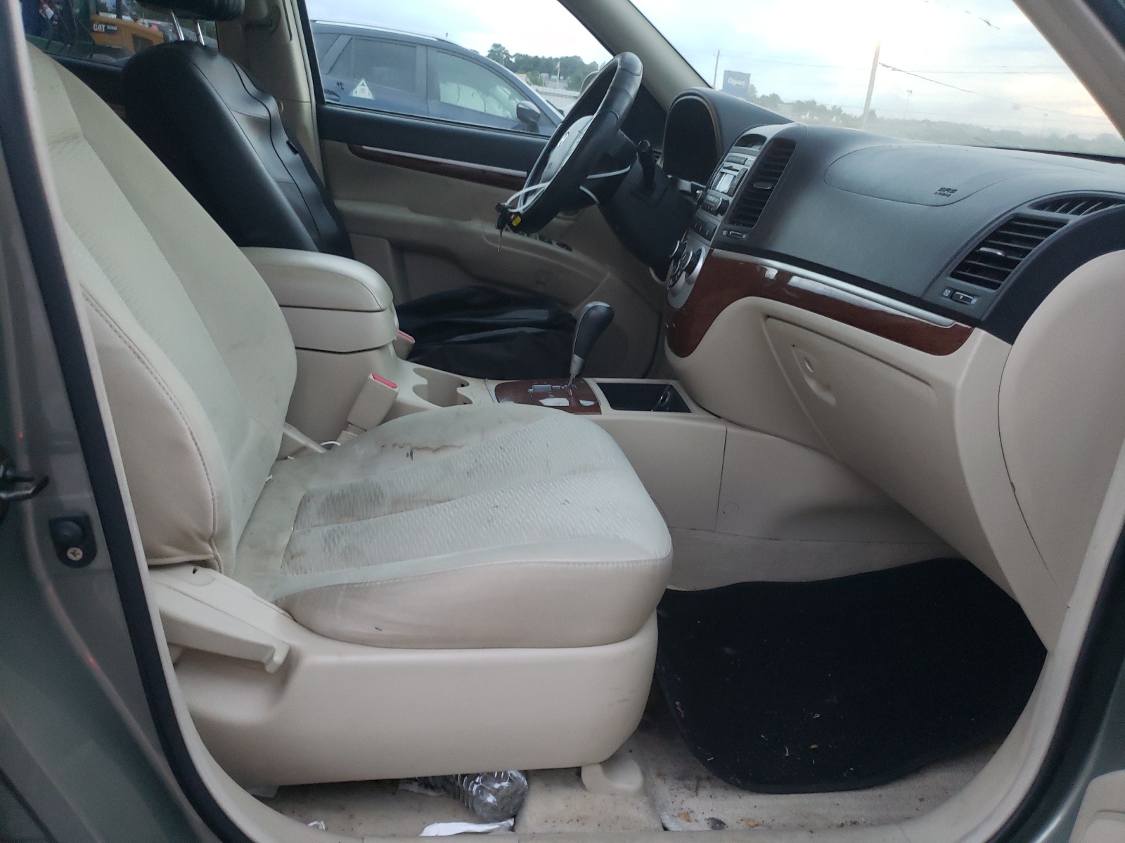 Photo 5 from auction – 2007 HYUNDAI SANTA FE G with VIN 5NMSG13DX7H043750