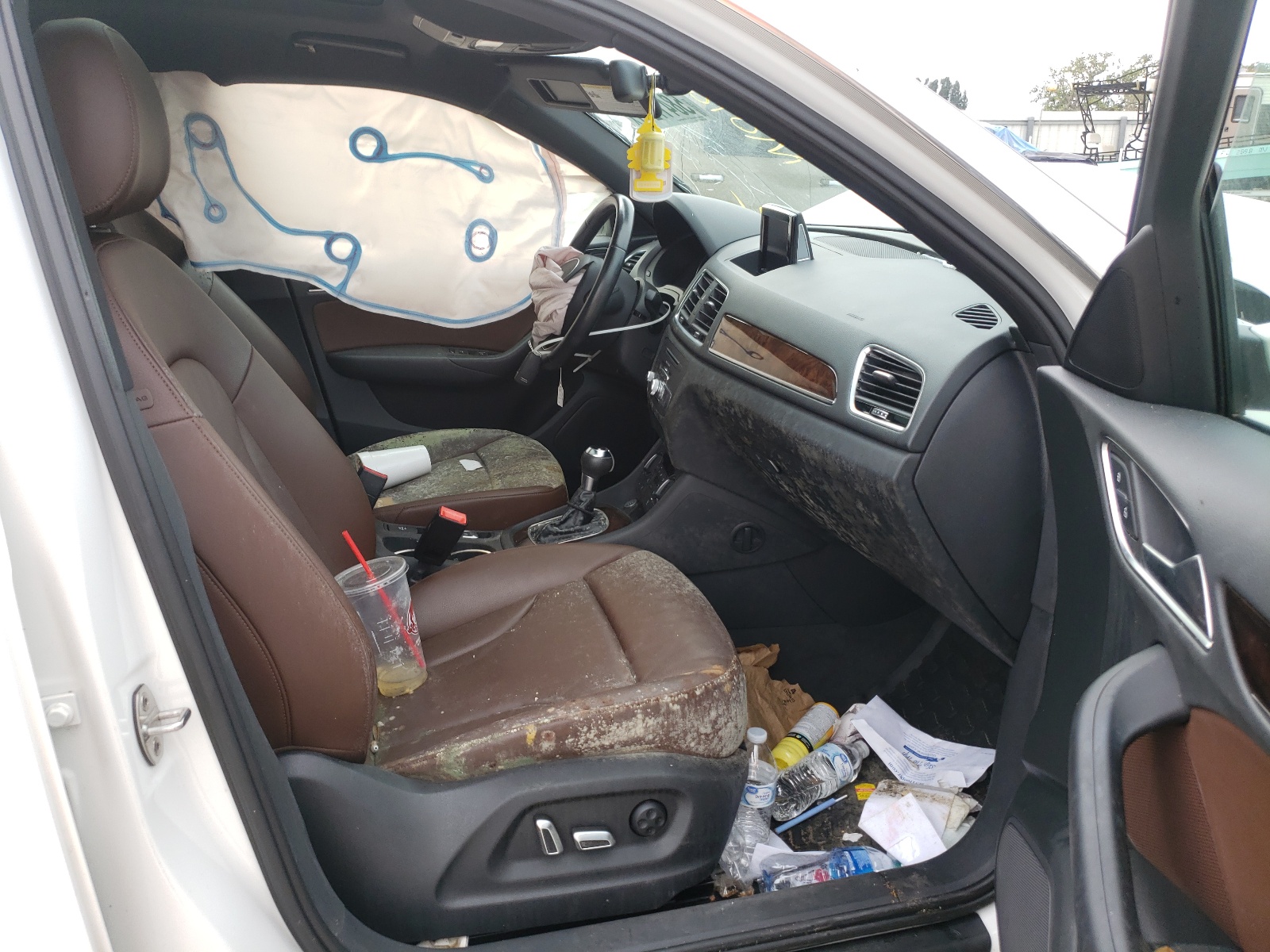 Photo 5 from auction – 2017 AUDI Q3 PREMIUM with VIN WA1HCCFSXHR005812