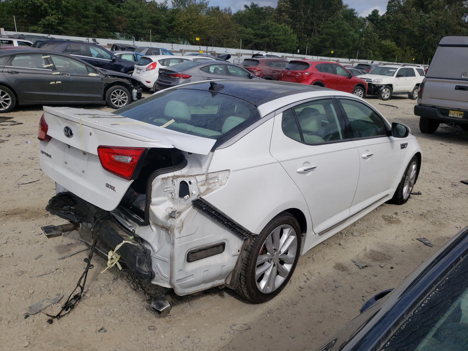 Photo 4 from auction – 2014 KIA OPTIMA SX with VIN 5XXGR4A60EG284685