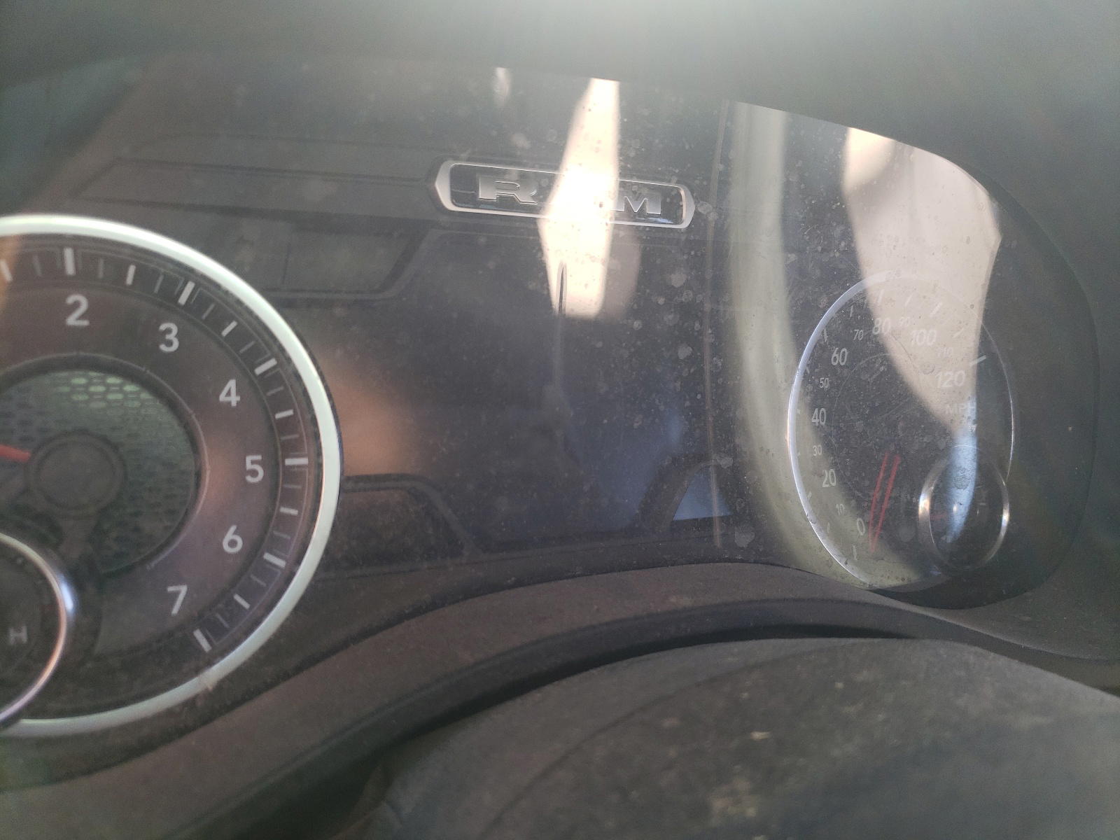 Photo 8 from auction – 2019 RAM 1500 BIG H with VIN 1C6SRFFT3KN563205