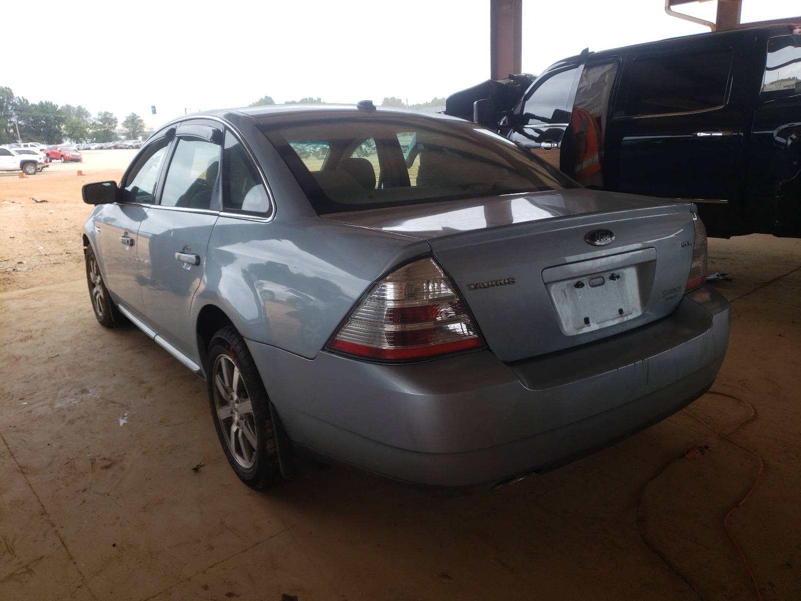 Photo 3 from auction – 2008 FORD TAURUS SEL with VIN 1FAHP24W98G146866
