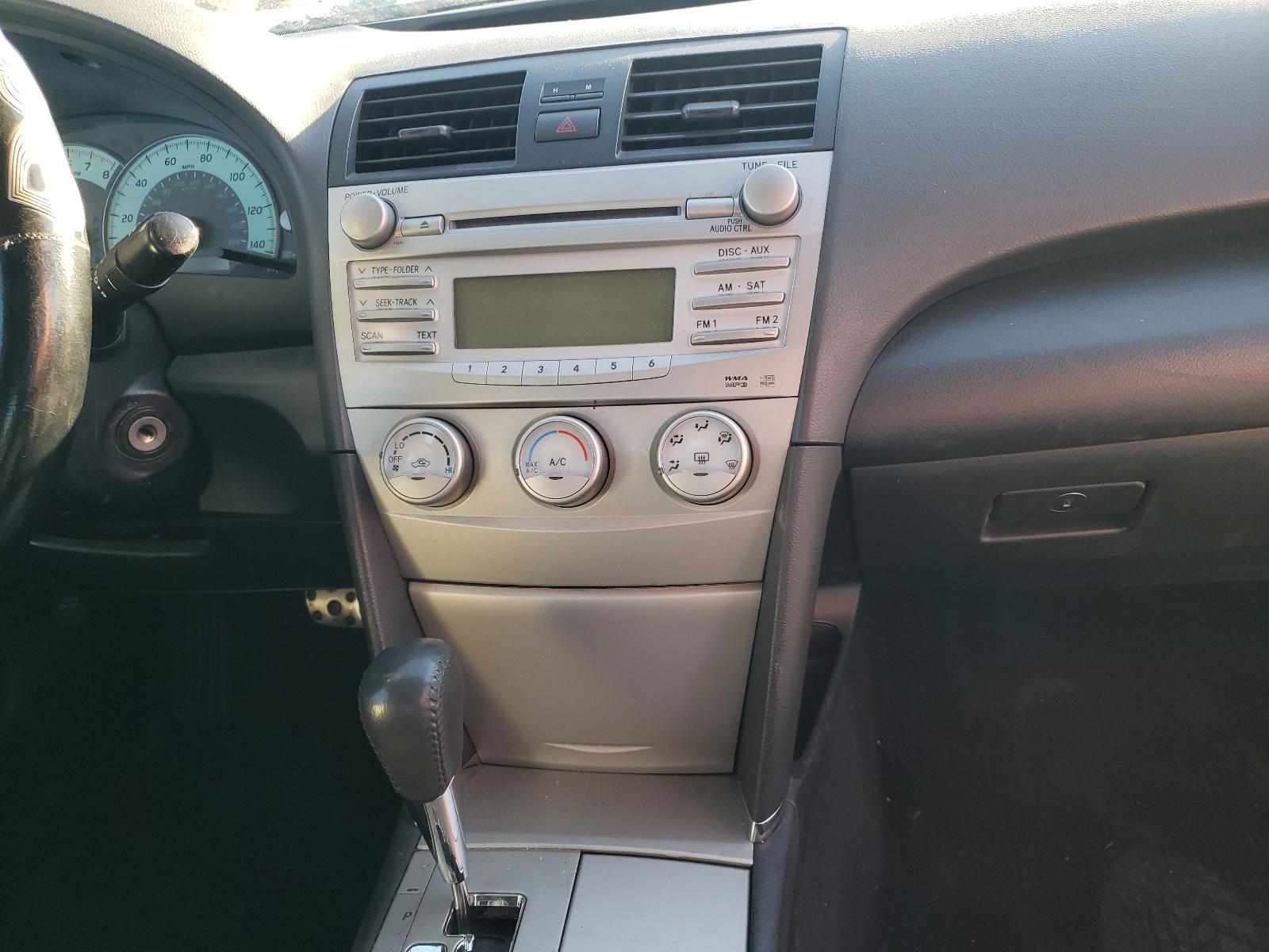 Photo 9 from auction – 2011 TOYOTA CAMRY BASE with VIN 4T1BF3EK6BU736015