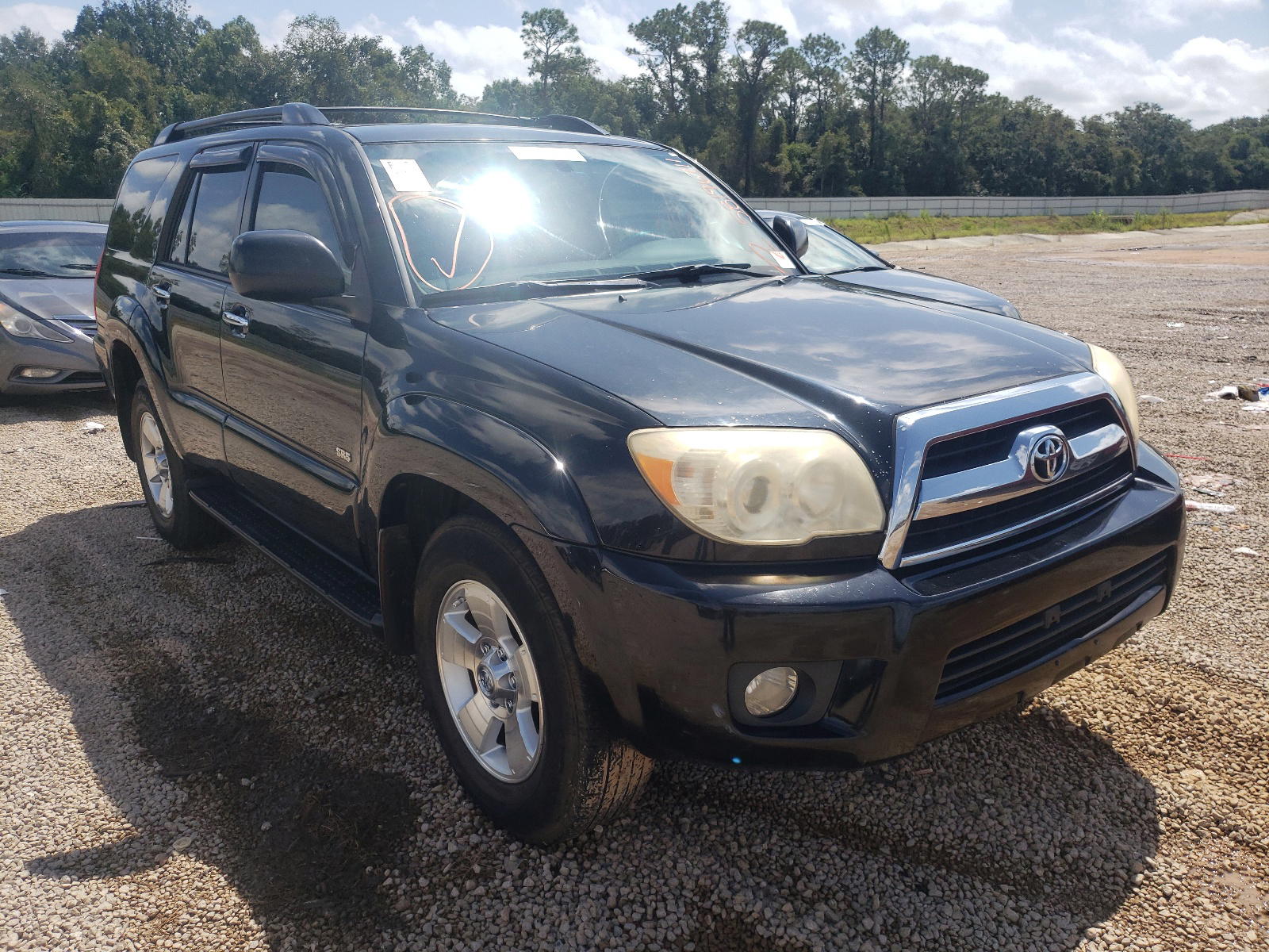 TOYOTA 4RUNNER SR 2008 with VIN JTEZU14RX8K015451 - Photo from auction