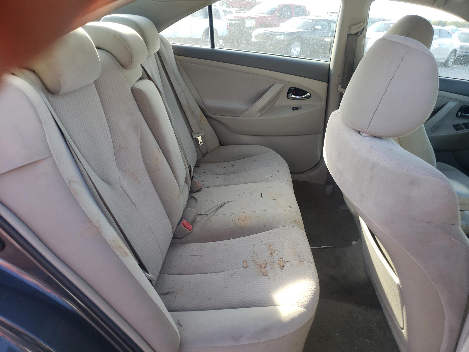 Photo 6 from auction – 2011 TOYOTA CAMRY BASE with VIN 4T1BF3EK9BU775780