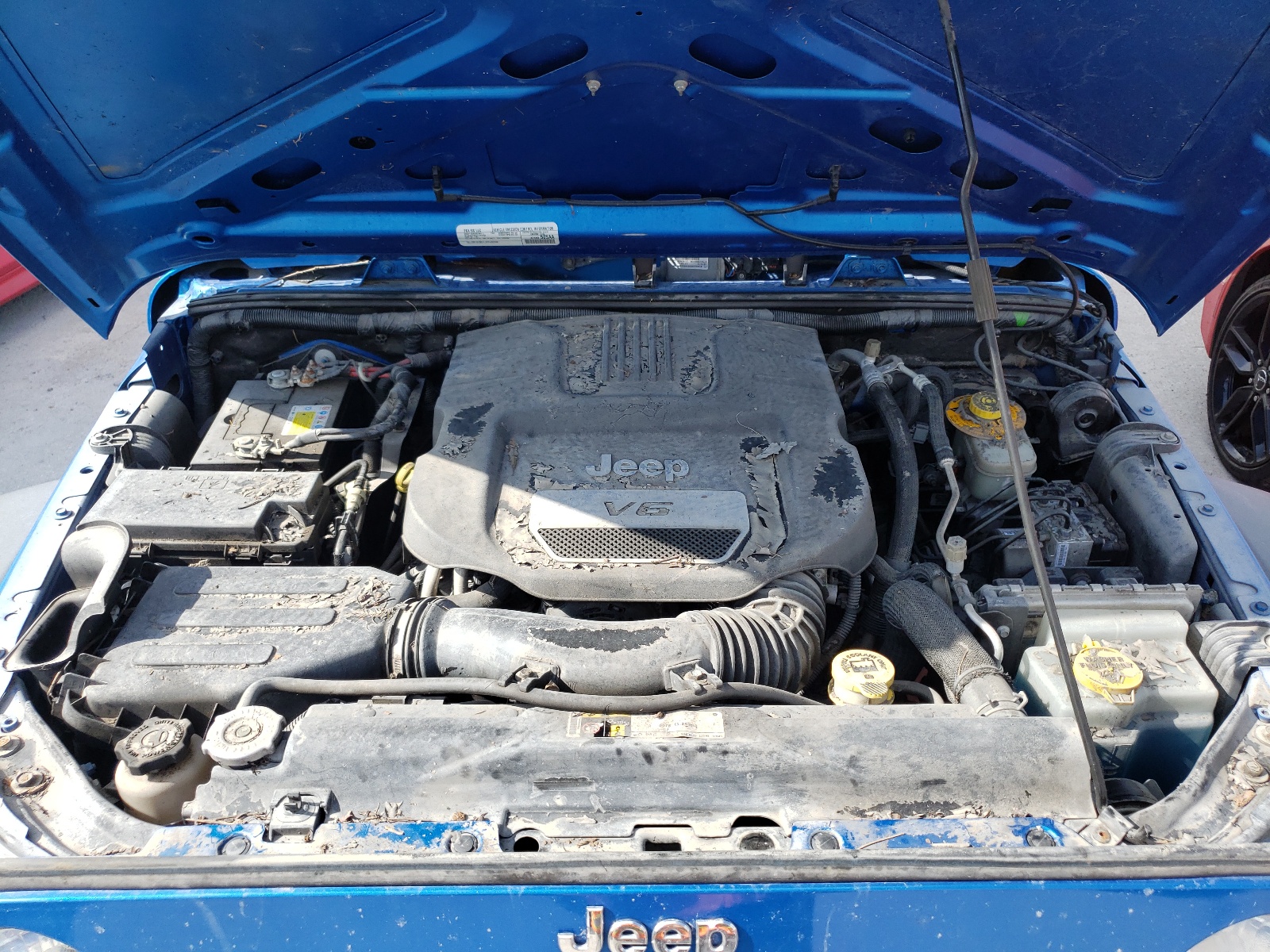 Photo 7 from auction – 2016 JEEP WRANGLER U with VIN 1C4BJWDGXGL114368