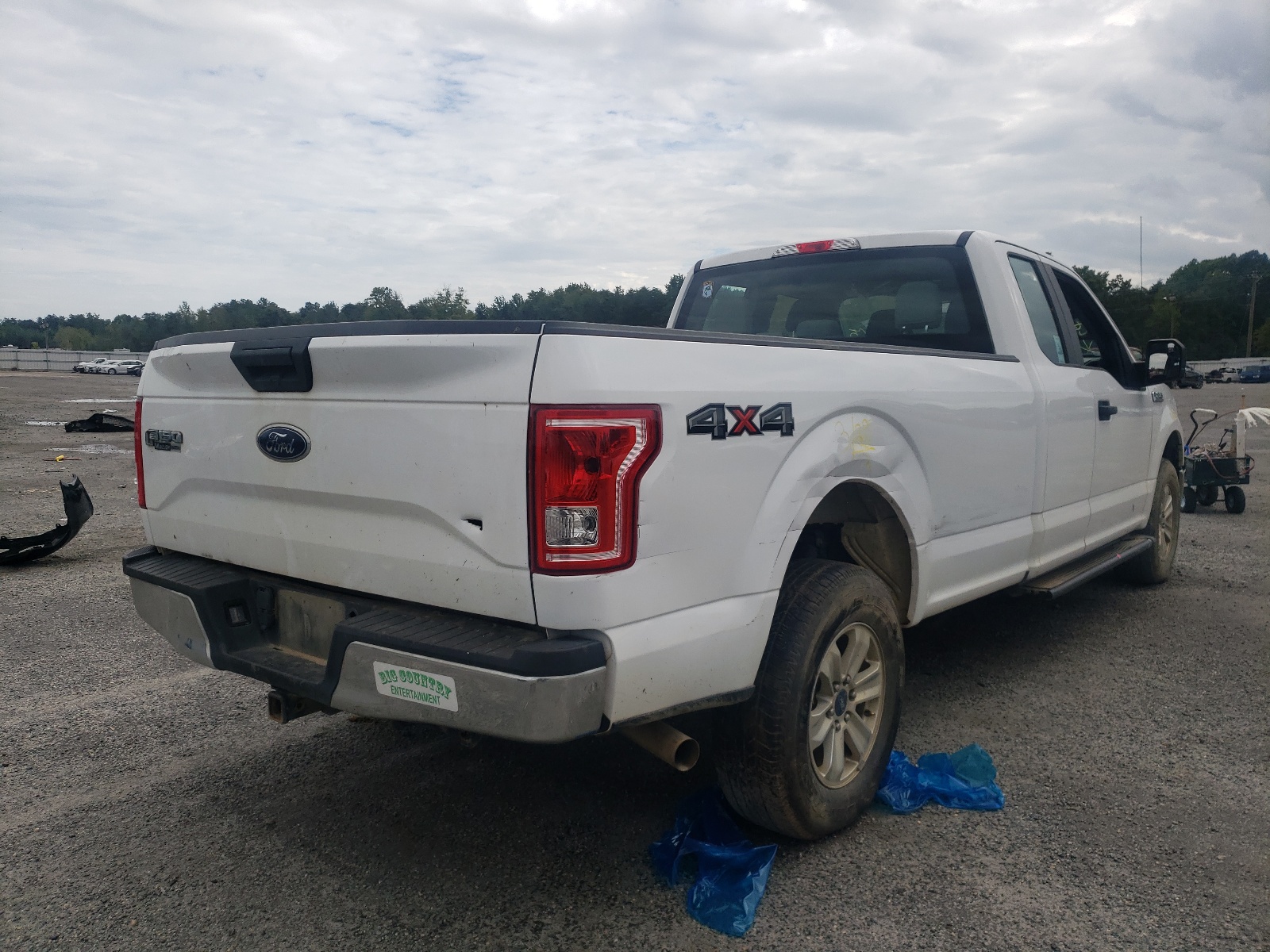 Photo 4 from auction – 2017 FORD F150 SUPER with VIN 1FTEX1EF6HKE34119