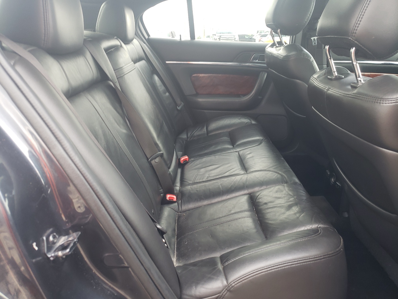 Photo 6 from auction – 2014 LINCOLN MKS with VIN 1LNHL9EK8EG610375