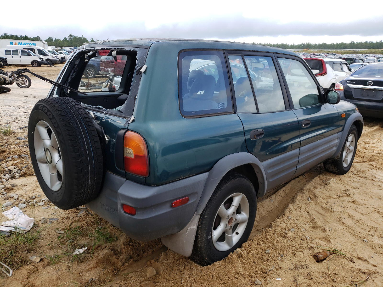 Photo 4 from auction – 1997 TOYOTA RAV4 with VIN JT3GP10VXV7021629
