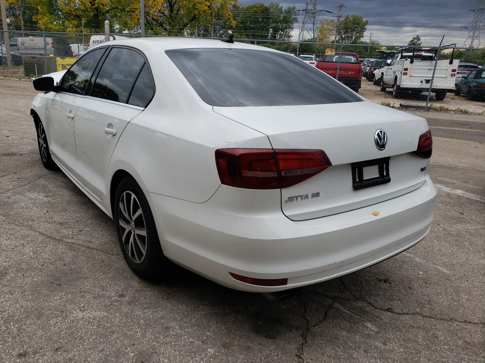 Photo 3 from auction – 2017 VOLKSWAGEN JETTA SE with VIN 3VWDB7AJ5HM200678