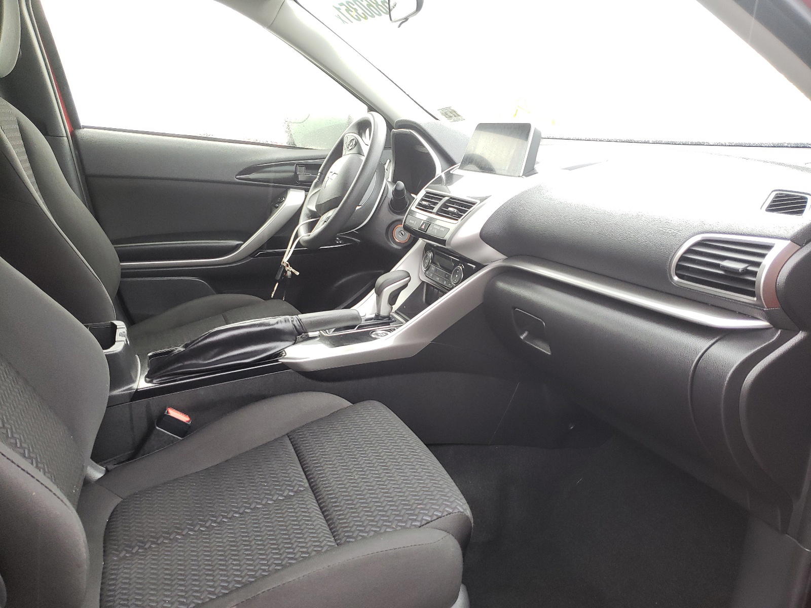 Photo 5 from auction – 2020 MITSUBISHI ECLIPSE CR with VIN JA4AT4AAXLZ027744
