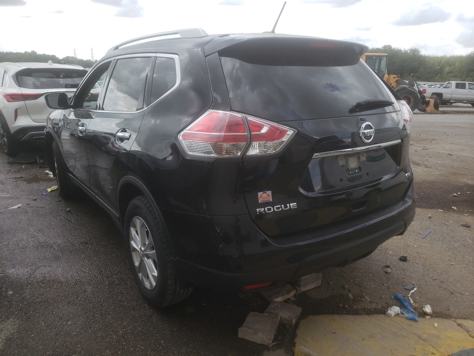Photo 3 from auction – 2016 NISSAN ROGUE S with VIN JN8AT2MT6GW024391