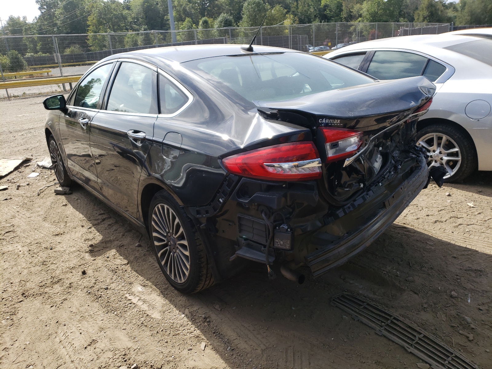 Photo 3 from auction – 2017 FORD FUSION SE with VIN 3FA6P0T91HR136428