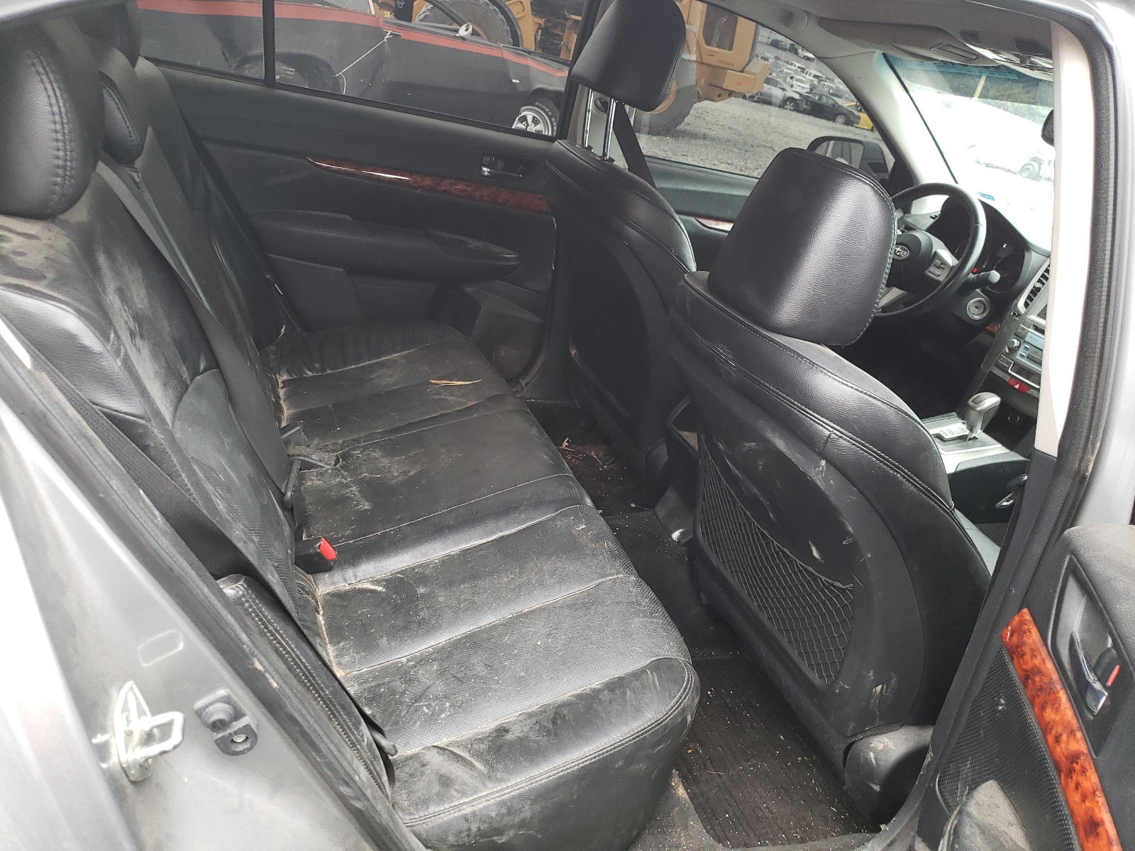 Photo 6 from auction – 2011 SUBARU LEGACY 3.6 with VIN 4S3BMDL63B2225606