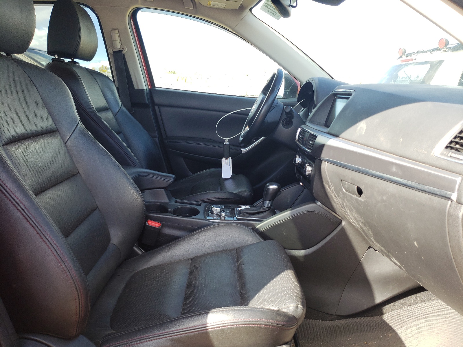 Photo 5 from auction – 2016 MAZDA CX-5 GT with VIN JM3KE4DY3G0669611